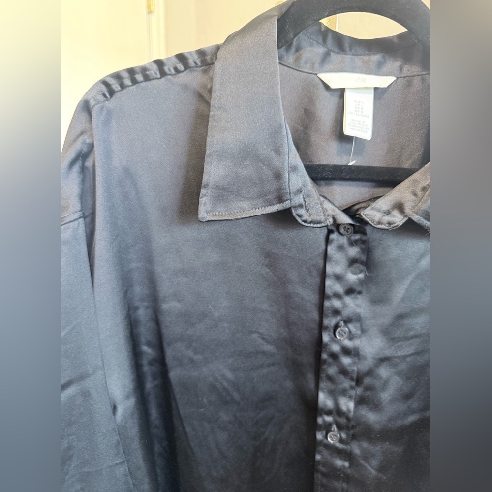 NWOT H&M Women's Oversized Black Button Down Shirt - Size Large - Picture 6 of 10